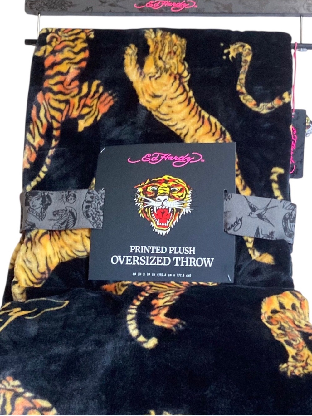 Ed Hardy Kids Black & Yellow Tiger Plush Oversized Throw NEW